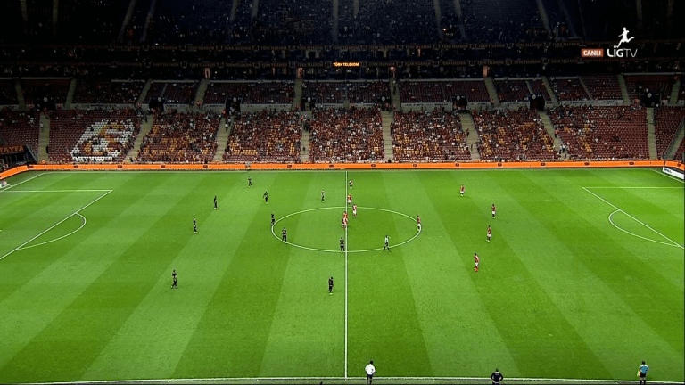 Şifresiz Canlı Maç İzle: Kesintisiz Futbol Keyfi